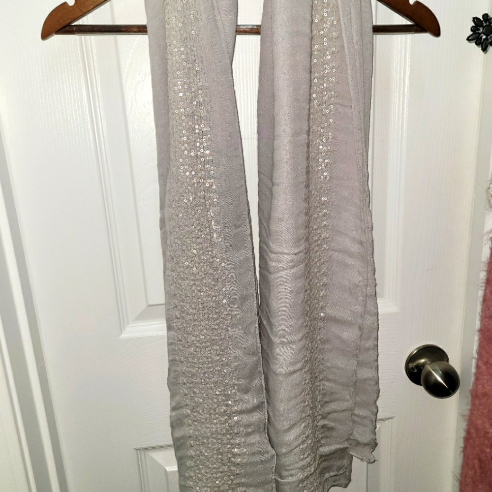 Pastel Grey/Lavender Scarf